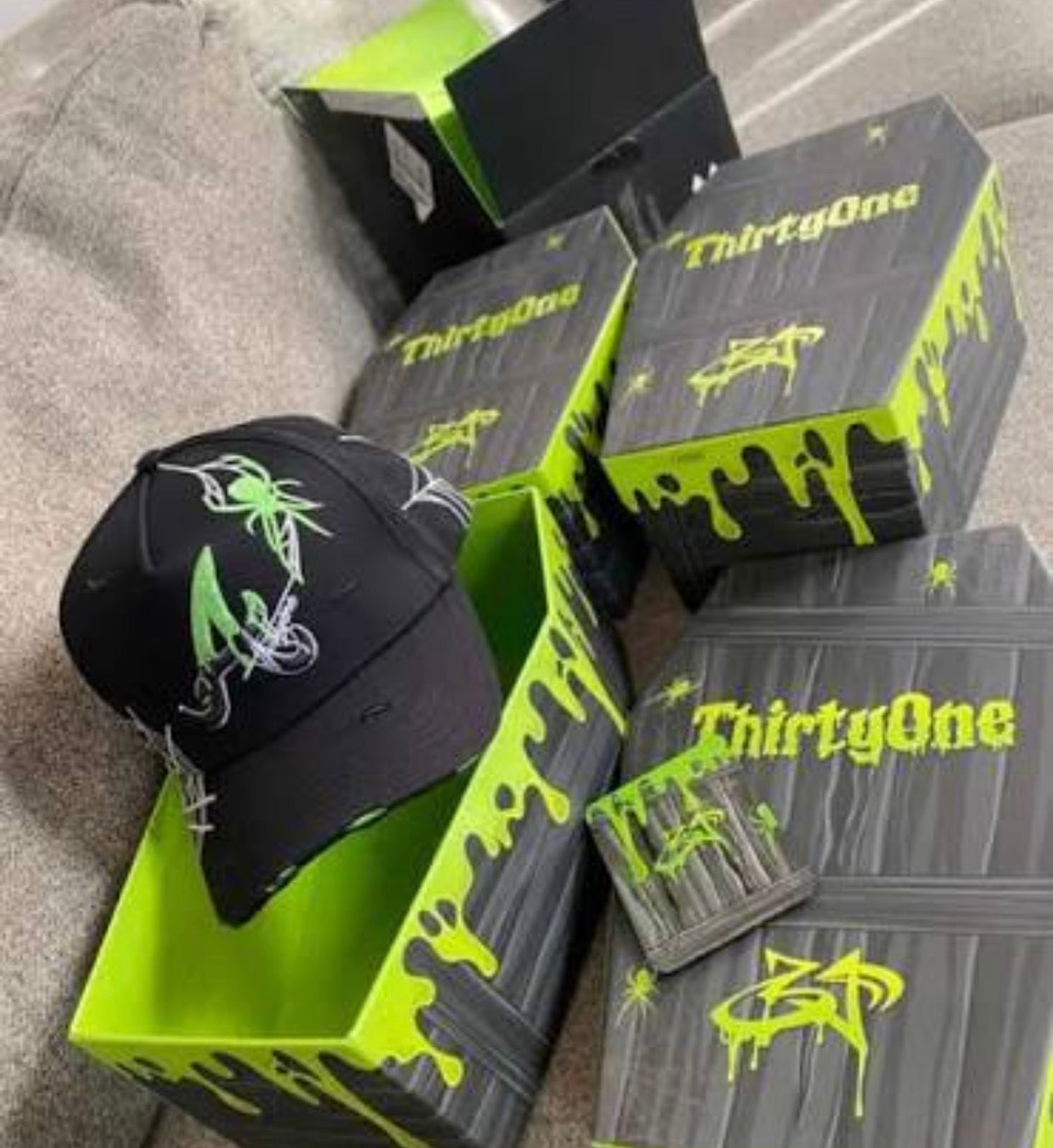 31 hats “ARACHNOPHOBIA”(set completo)