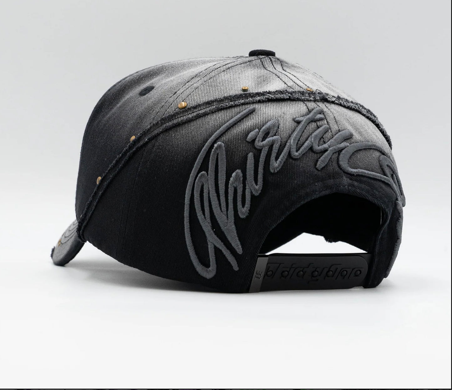 31 hats FADE TO BLACK (take notes drop)